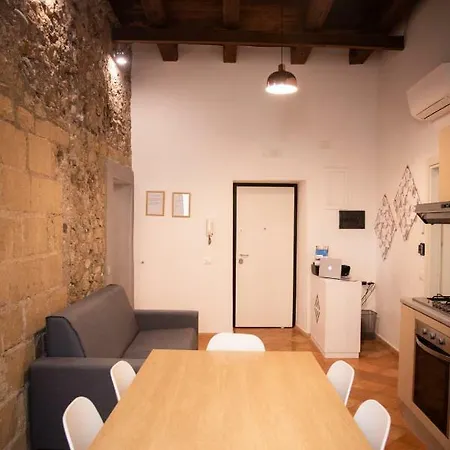 Guest House Salerno Bed & Breakfast *