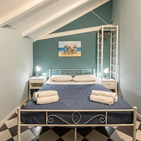 Hostel Portici Hostel