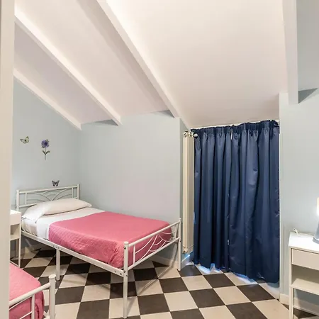 Hostel Hostel Portici Portici