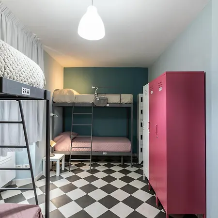 Hostel Portici