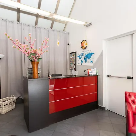 Hostel Portici *