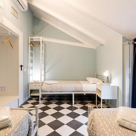 Hostel Portici * Portici